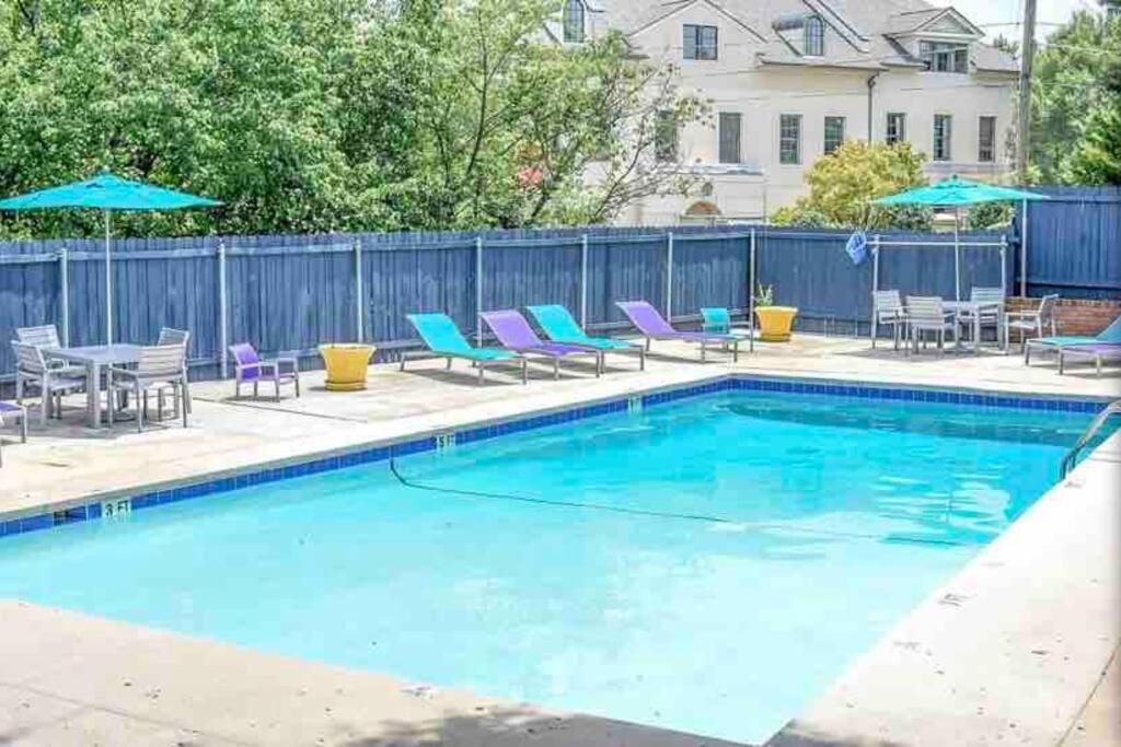 Bmw Suite King Bd,Wd, Fast Wifi Free Parking, Pool, Hospitals Atlanta Exteriör bild